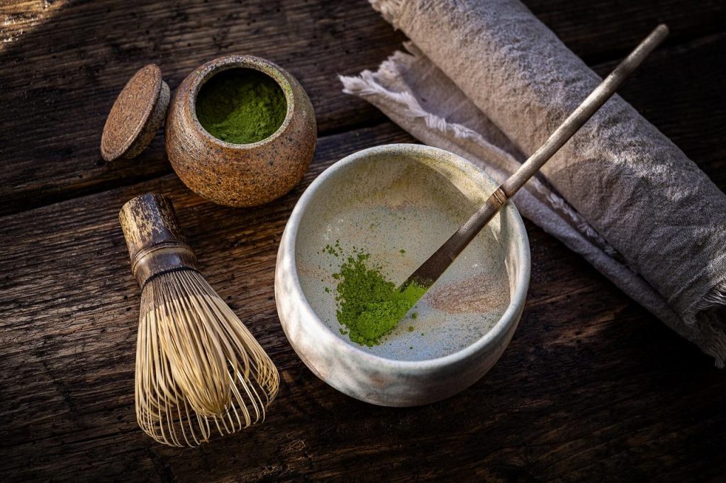 Matcha kopen: groene theepoeders en accessoires voor bereiding van traditionele Japanse thee